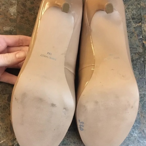 Nine West Nude Faux Leather Round Toe Heels Pumps - Picture 8 of 10